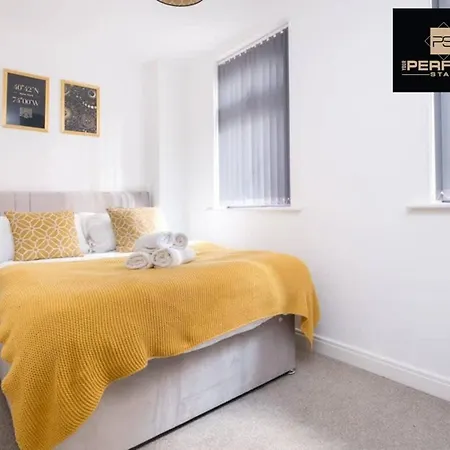 Apartment Platinum By Your Prefect Short Lets With Free Parking & Netflix - 5