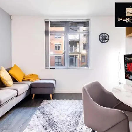 Apartment Platinum By Your Prefect Short Lets With Free Parking & Netflix - 5