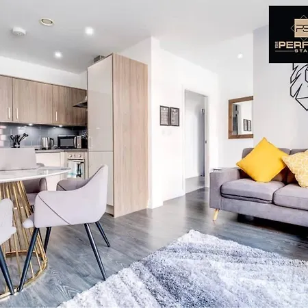 Platinum By Your Prefect Short Lets With Free Parking & Netflix - 5 Apartment Birmingham