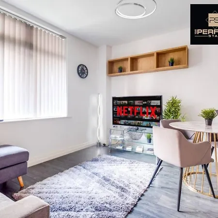 Platinum By Your Prefect Short Lets With Free Parking & Netflix - 5 Apartment Birmingham